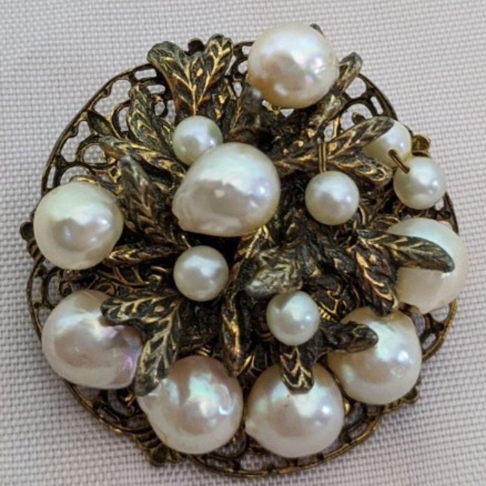 Vintage Real Pearl Yvonne Gold Brooch / Pendant